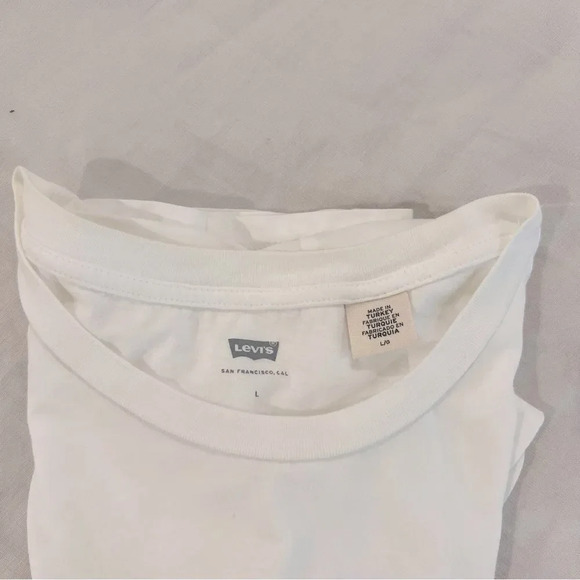 LEVI’S TEE  - Picture 5 of 5